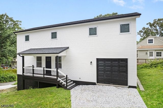 33 Allamuchy Trl, Byram Twp., NJ 07821
