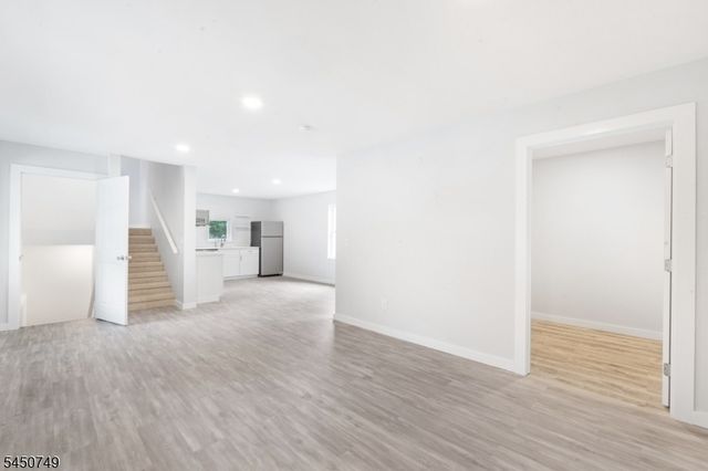 33 Allamuchy Trl, Byram Twp., NJ 07821