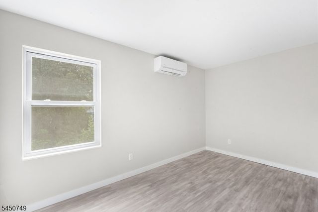 33 Allamuchy Trl, Byram Twp., NJ 07821
