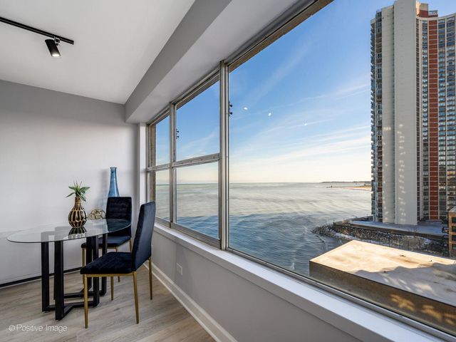 6157 N Sheridan Road 9J, Chicago, IL 60660