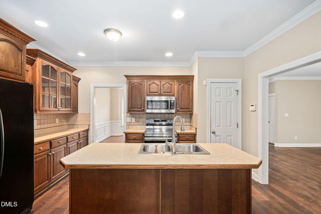 110 Manchester Trail, Clayton, NC 27527