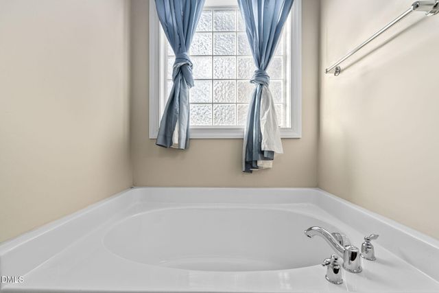 110 Manchester Trail, Clayton, NC 27527