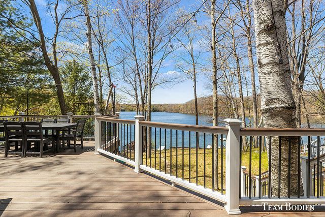 11320 Alpine Road, Canadian Lakes, MI 49346