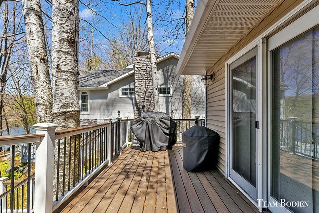 11320 Alpine Road, Canadian Lakes, MI 49346