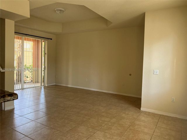 11010 Legacy Dr 102, Palm Beach Gardens, FL 33410
