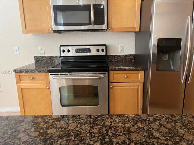 11010 Legacy Dr 102, Palm Beach Gardens, FL 33410