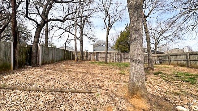 1302 Cardinal Oaks Drive, Mansfield, TX 76063