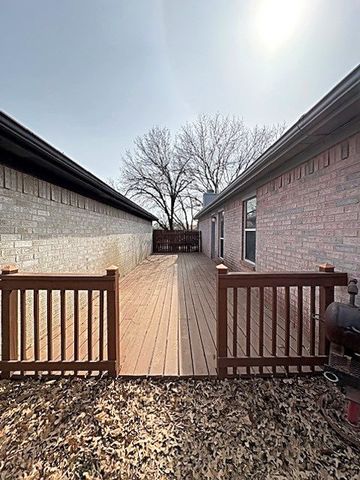 1302 Cardinal Oaks Drive, Mansfield, TX 76063