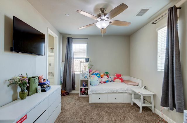 3211 Salem Avenue, Clovis, CA 93619