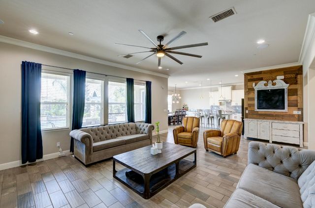 3211 Salem Avenue, Clovis, CA 93619