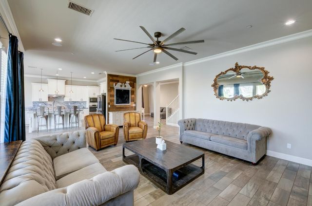 3211 Salem Avenue, Clovis, CA 93619