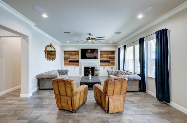 3211 Salem Avenue, Clovis, CA 93619