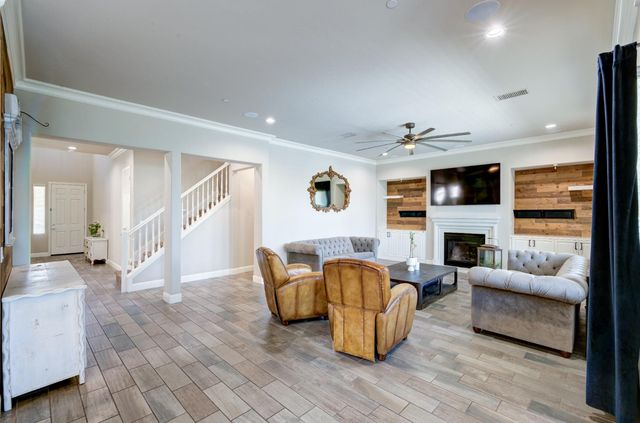 3211 Salem Avenue, Clovis, CA 93619