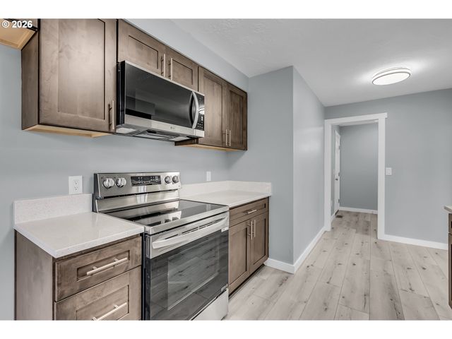 2990 CHESTER Ave, Salem, OR 97301