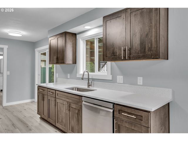 2990 CHESTER Ave, Salem, OR 97301