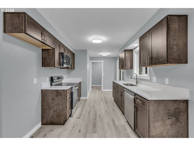 2990 CHESTER Ave, Salem, OR 97301