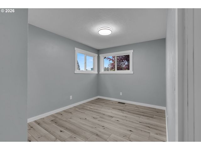 2990 CHESTER Ave, Salem, OR 97301