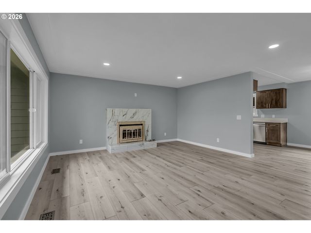 2990 CHESTER Ave, Salem, OR 97301