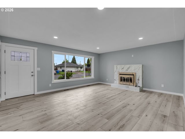 2990 CHESTER Ave, Salem, OR 97301