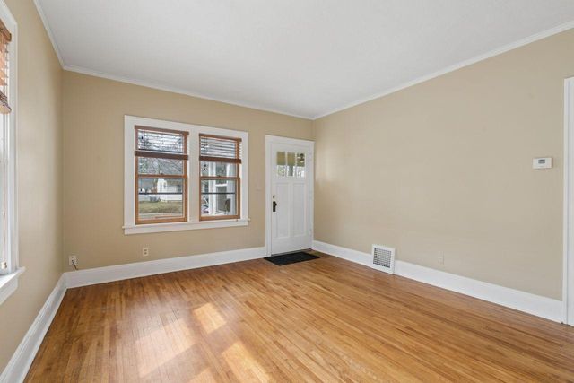 4725 37th Avenue S, Minneapolis, MN 55406