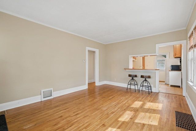 4725 37th Avenue S, Minneapolis, MN 55406