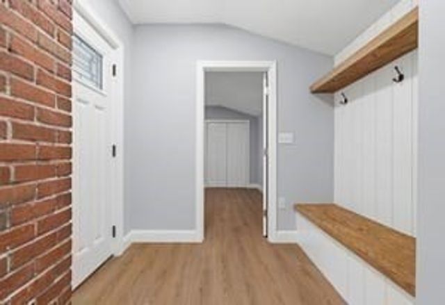 9 Walden Pond Ave, Saugus, MA 01906