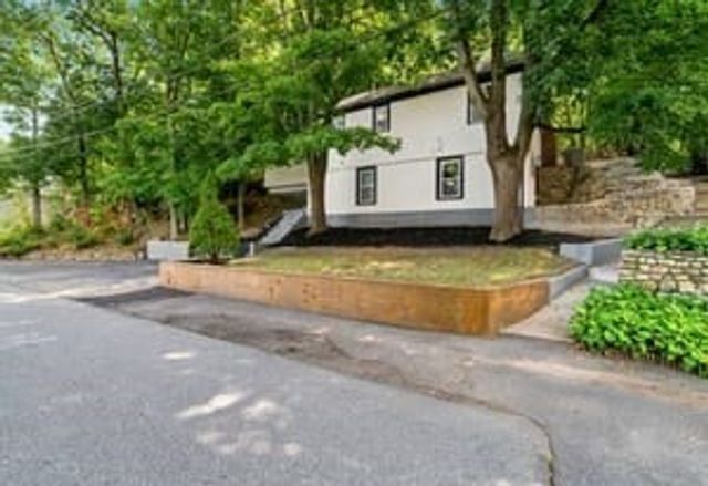 9 Walden Pond Ave, Saugus, MA 01906