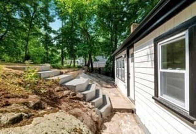 9 Walden Pond Ave, Saugus, MA 01906