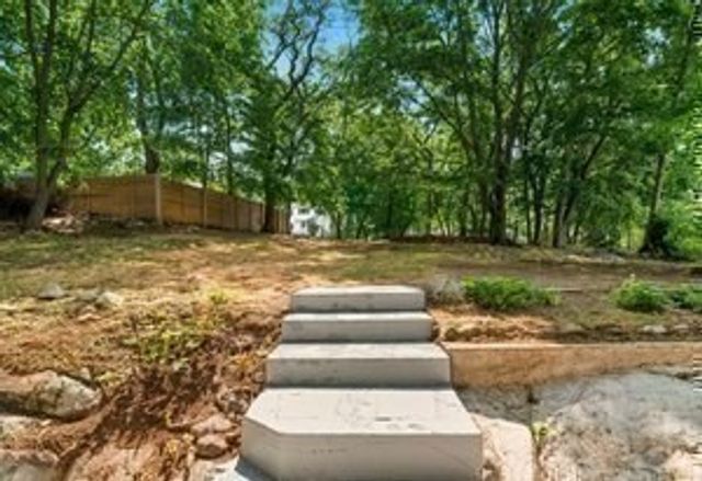 9 Walden Pond Ave, Saugus, MA 01906