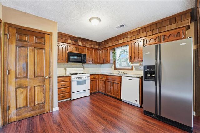 7816 Orville Avenue, Kansas City, KS 66112