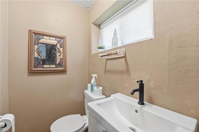 7816 Orville Avenue, Kansas City, KS 66112