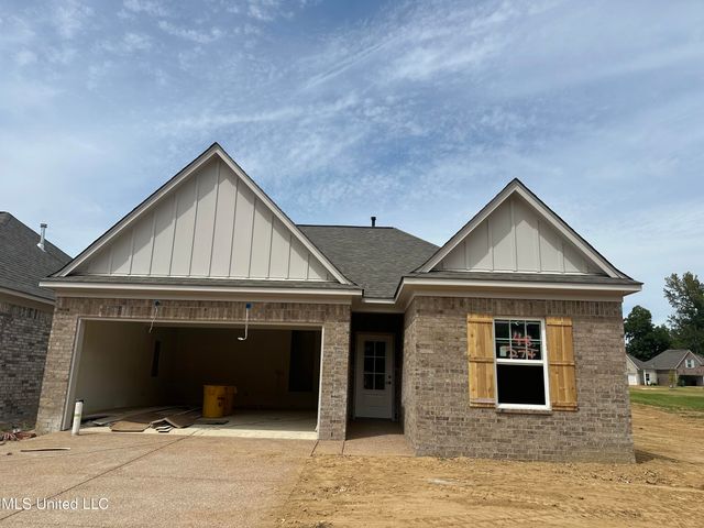 274 Country Garden Drive, Southaven, MS 38671