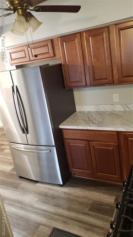 138 W Strathmore Avenue, Pontiac, MI 48340