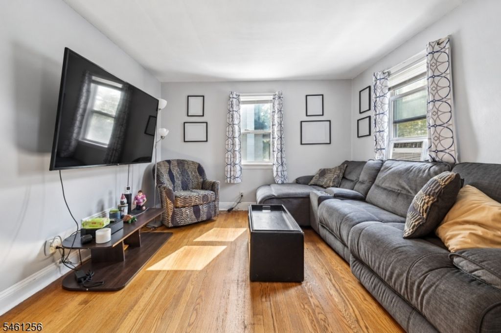 274 E Passaic Ave, Nutley Twp., NJ 07110 — photo 4