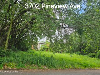 3702 Pineview Avenue, Pascagoula, MS 39581