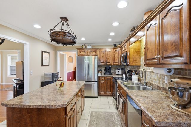 262 Green Grass Way, Manchester, TN 37355