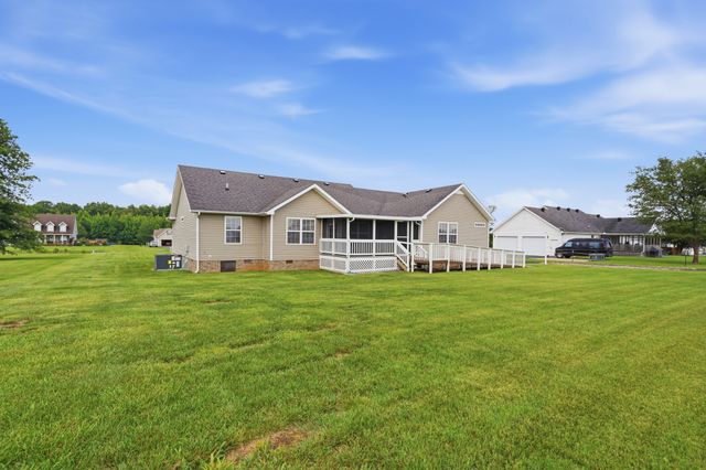 262 Green Grass Way, Manchester, TN 37355