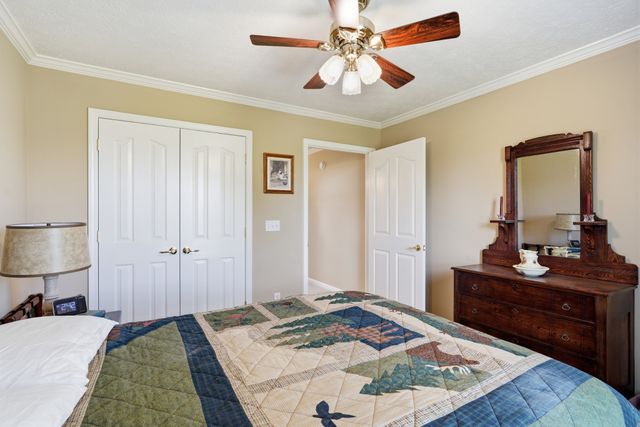 262 Green Grass Way, Manchester, TN 37355