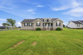 262 Green Grass Way, Manchester, TN 37355