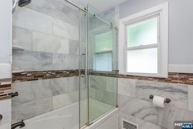 409 Farnham Avenue, Lodi, NJ 07644