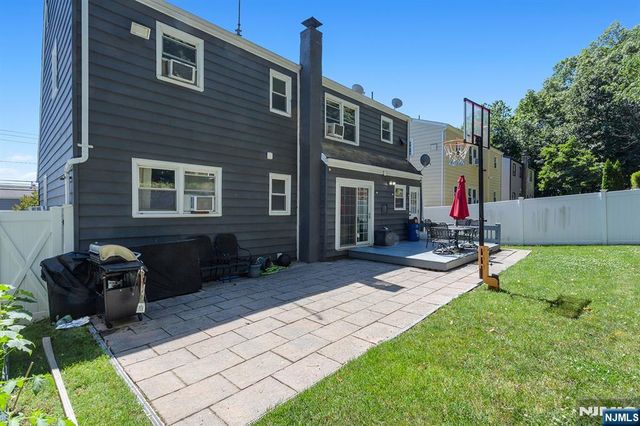 409 Farnham Avenue, Lodi, NJ 07644