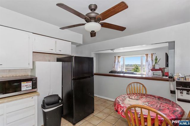409 Farnham Avenue, Lodi, NJ 07644