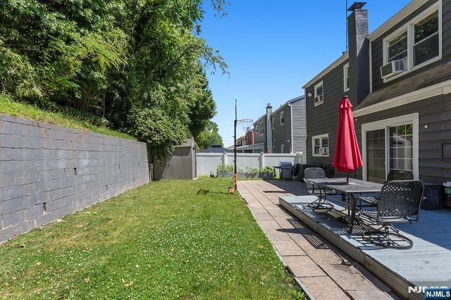 409 Farnham Avenue, Lodi, NJ 07644