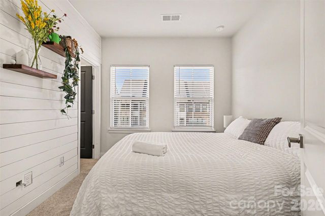 6111 Station Crossing Avenue, Charlotte, NC 28217