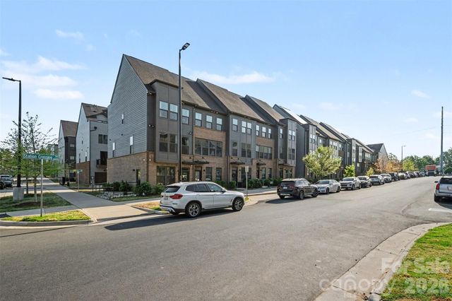 6111 Station Crossing Avenue, Charlotte, NC 28217