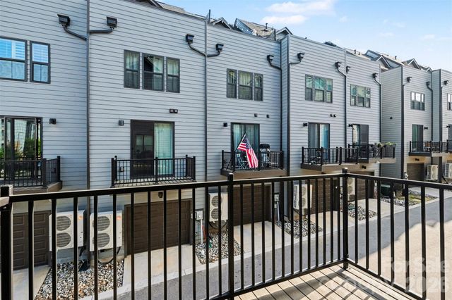 6111 Station Crossing Avenue, Charlotte, NC 28217