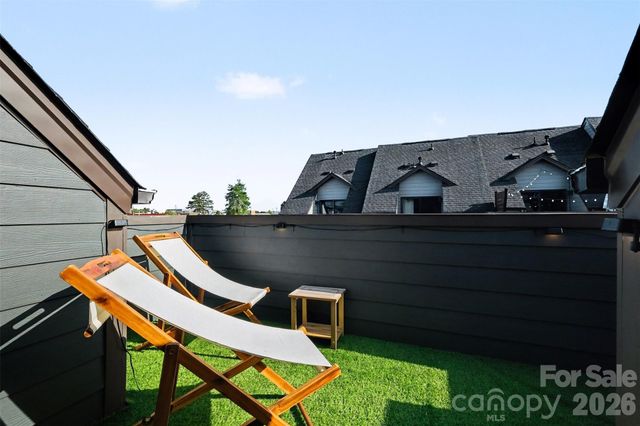 6111 Station Crossing Avenue, Charlotte, NC 28217