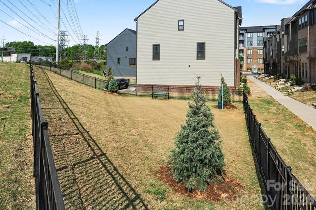 6111 Station Crossing Avenue, Charlotte, NC 28217