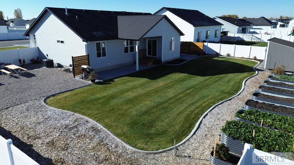 Image 40 of property listing at 3897 E Pepperwood Lane, Rigby, ID 83442