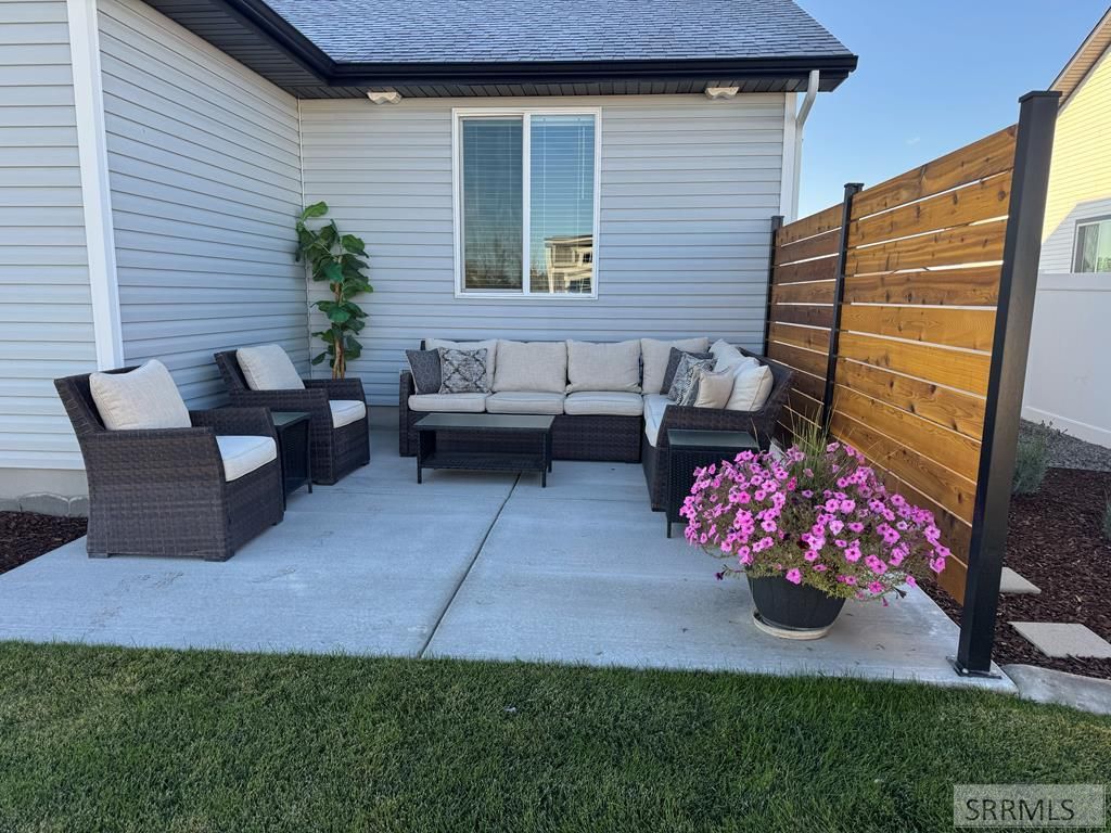 Image 41 of property listing at 3897 E Pepperwood Lane, Rigby, ID 83442